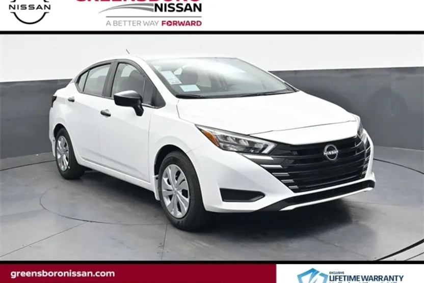 2025 Nissan Versa 1.6 S photo 1