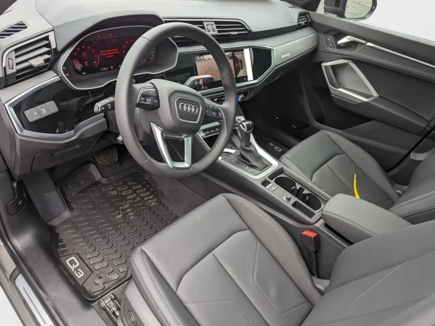 2025 Audi Q3 S line Premium Plus photo 1