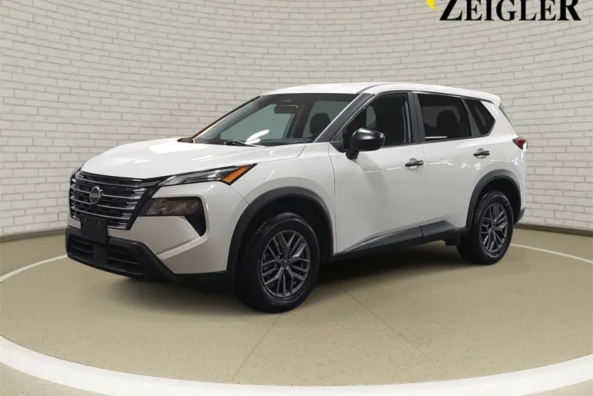 2024 Nissan Rogue S photo 1
