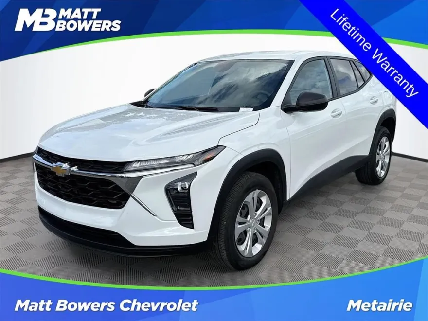2025 Chevrolet Trax LS photo 1