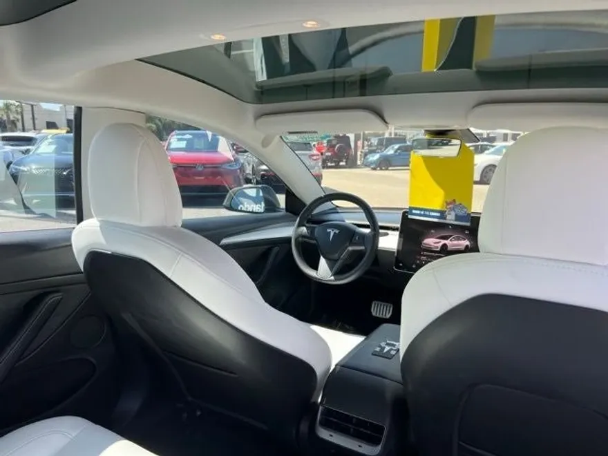 2022 Tesla Model 3 Performance photo 32