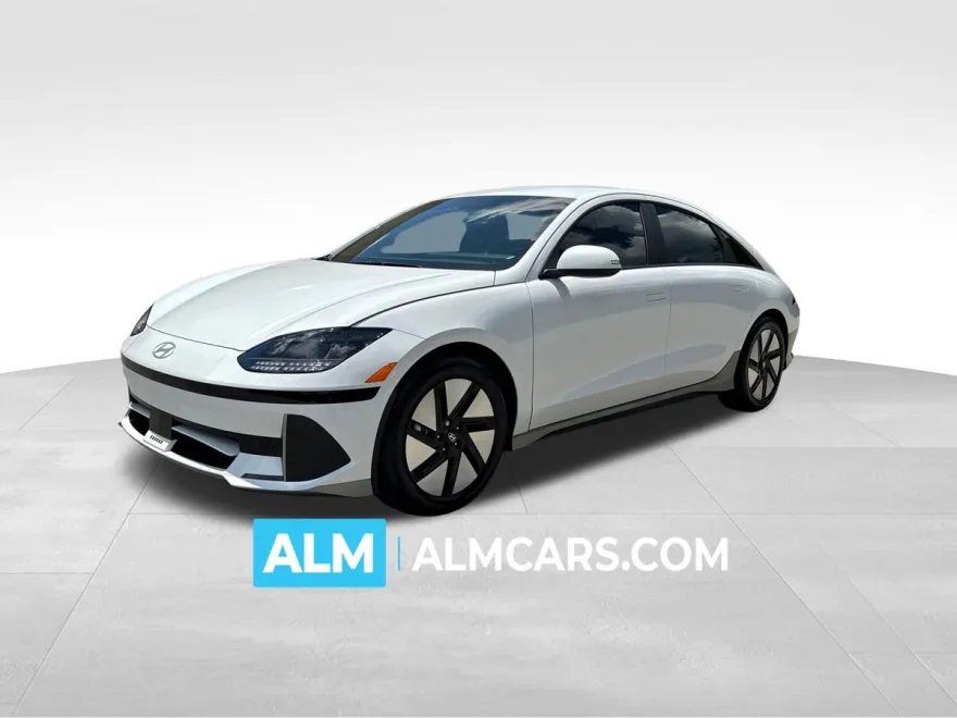 2025 Hyundai Ioniq 6 SE Standard Range photo 1