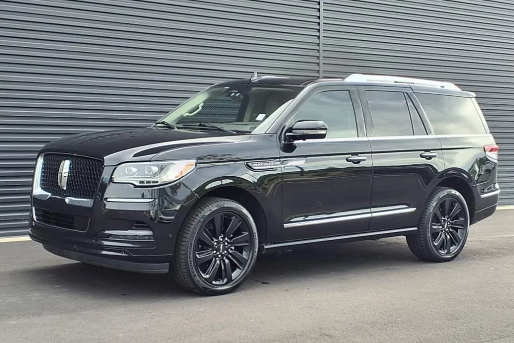 2023 Lincoln Navigator Reserve photo 1
