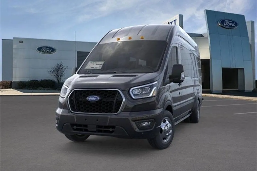 2025 Ford Transit photo 1