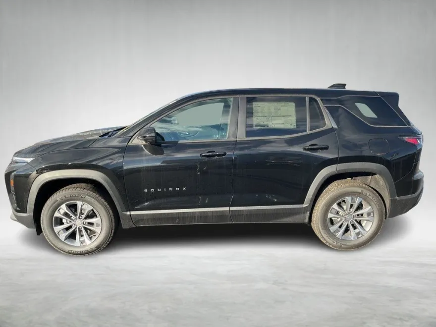 2025 Chevrolet Equinox LT photo 1