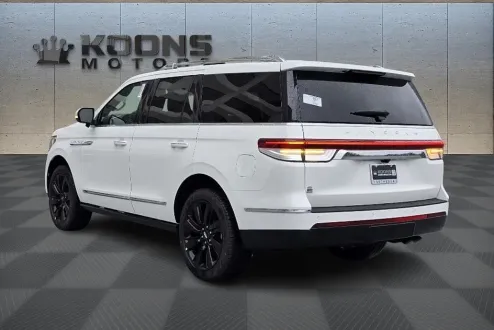 2024 Lincoln Navigator Reserve photo 3