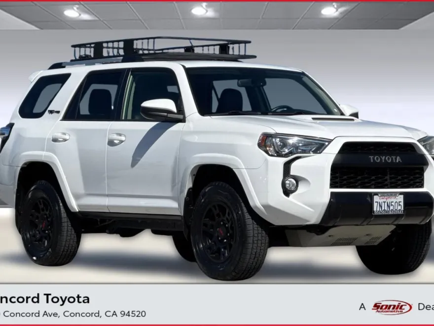 2016 Toyota 4Runner TRD Pro photo 1
