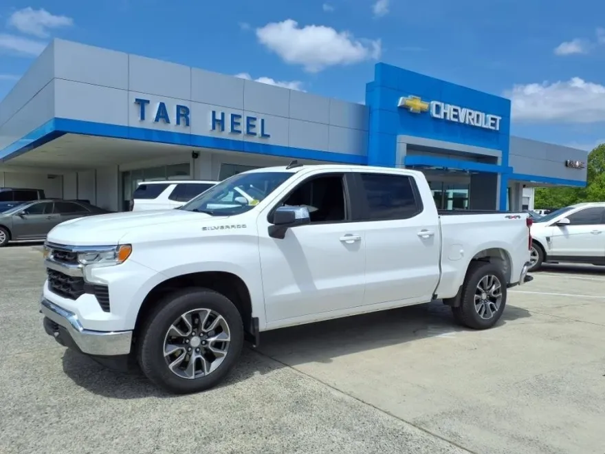 2023 Chevrolet Silverado 1500 LT photo 1