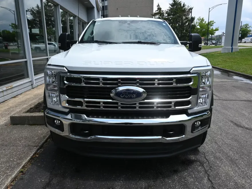 2025 Ford F-450 XL photo 1