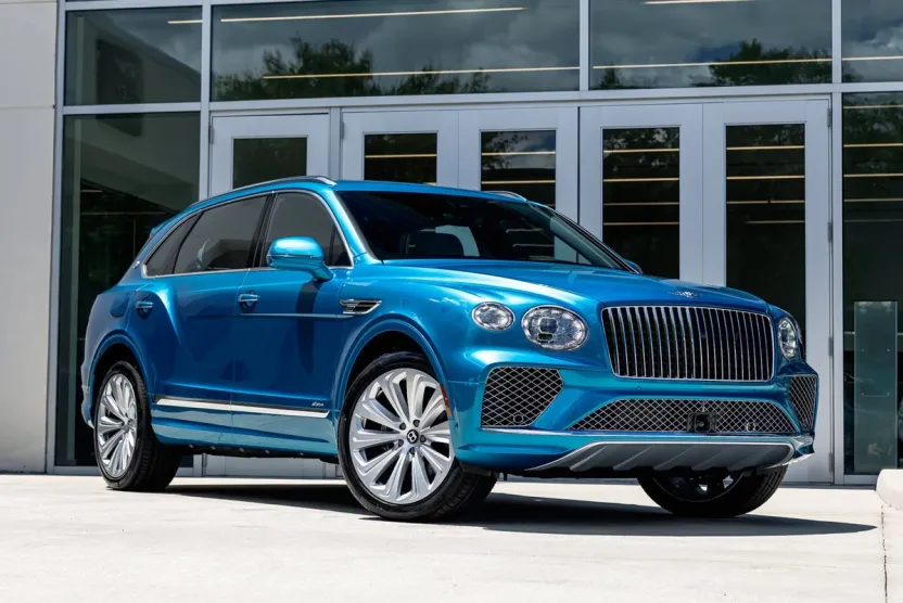 2025 Bentley Bentayga EWB V8 photo 1