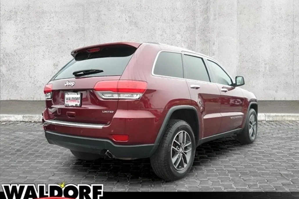 2017 Jeep Grand Cherokee Limited photo 1