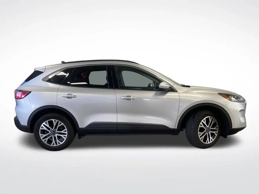 2020 Ford Escape SEL photo 1
