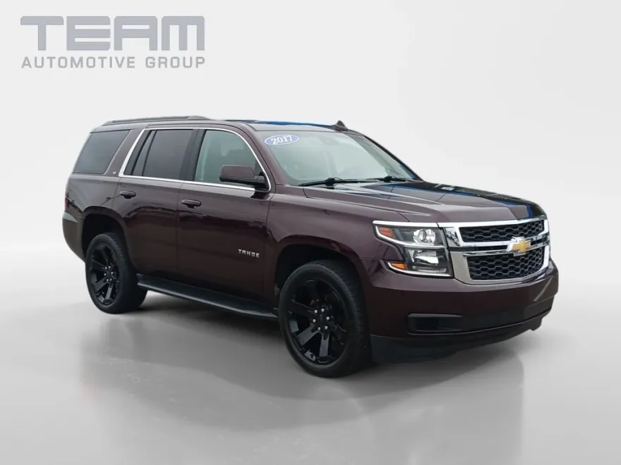 2017 Chevrolet Tahoe LT photo 1