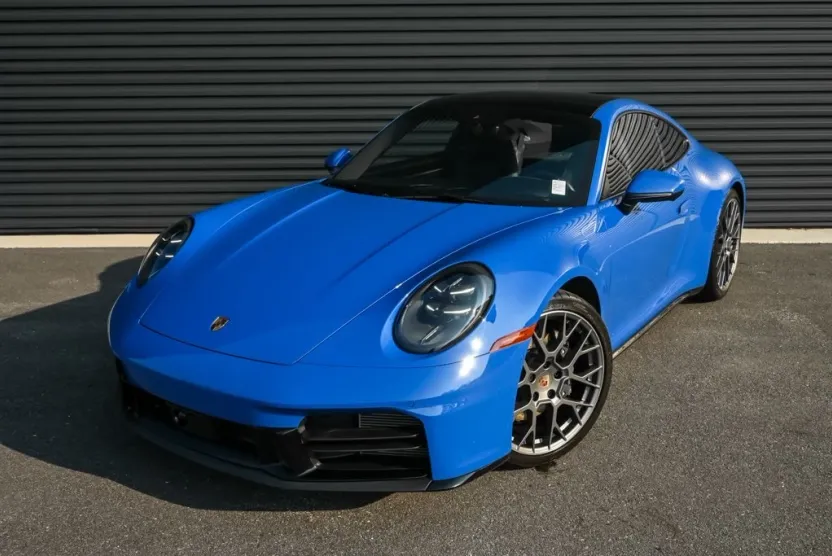 2025 Porsche 911 Coupe photo 1