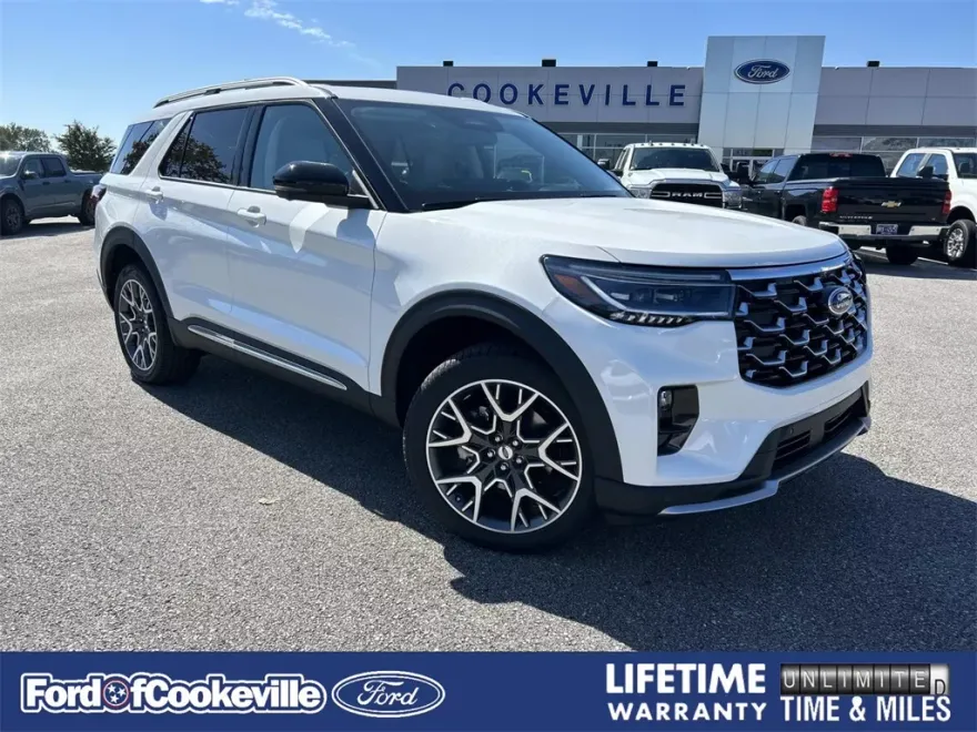 2025 Ford Explorer Platinum photo 1