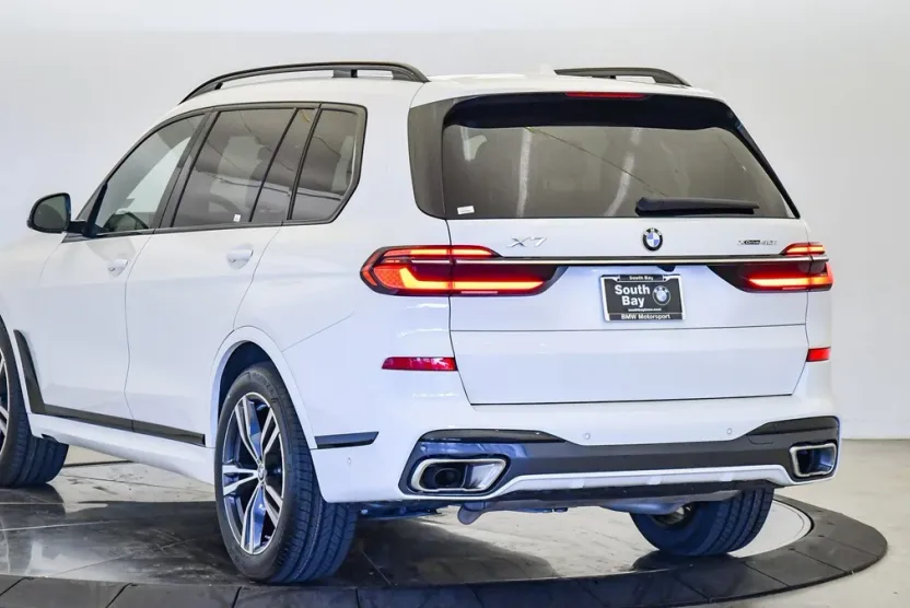 2023 Bmw X7 xDrive40i photo 1