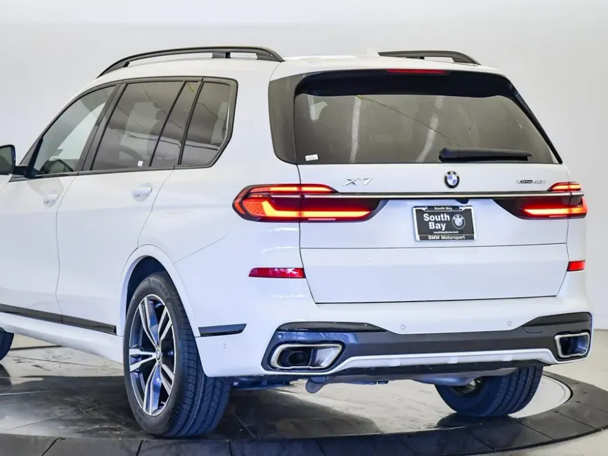 2023 Bmw X7 xDrive40i photo 1