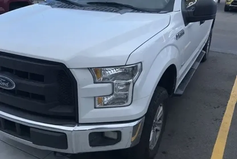 2017 Ford F-150 XL photo 1