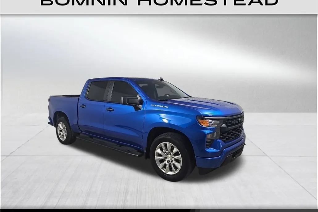 2024 Chevrolet Silverado 1500 Custom photo 1