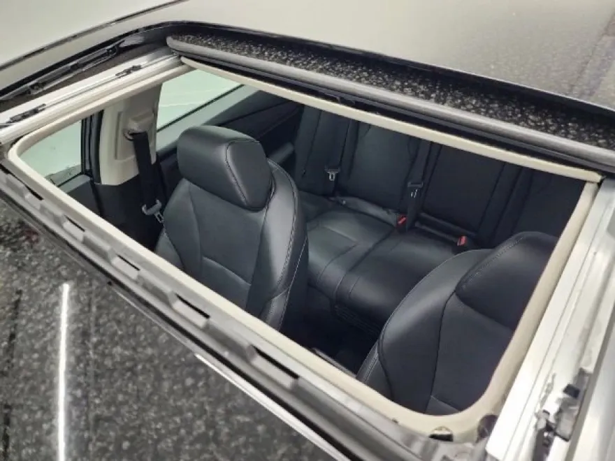 2025 Honda Accord Hybrid Touring photo 1