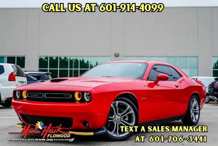 2022 Dodge Challenger R/T photo 1