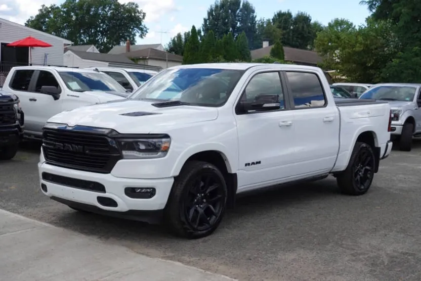 2022 Ram 1500 Laramie photo 1