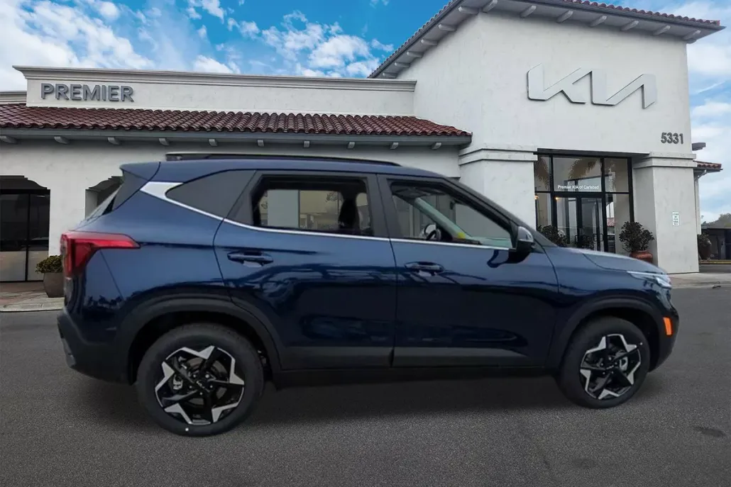 2025 Kia Seltos EX photo 1