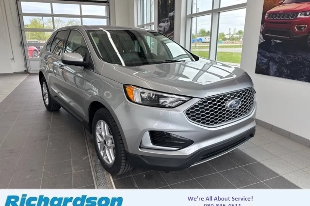 2024 Ford Edge SEL photo 1