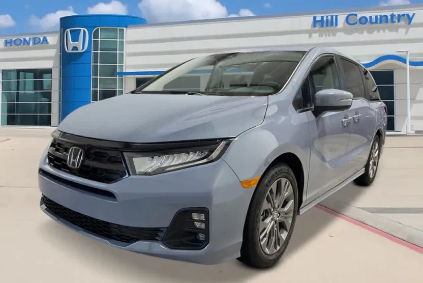 2026 Honda Odyssey Touring photo 1