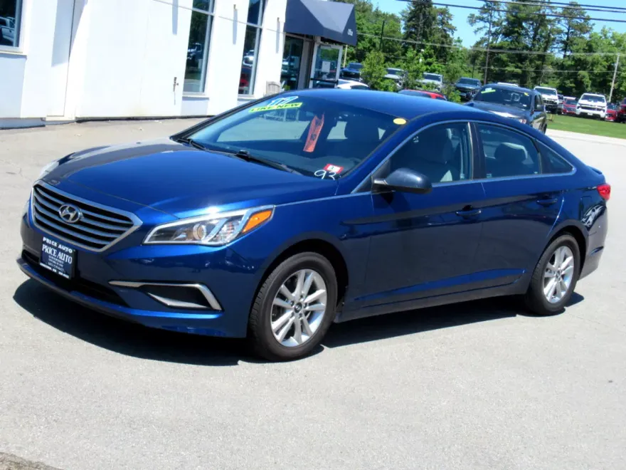 2017 Hyundai Sonata SE photo 1