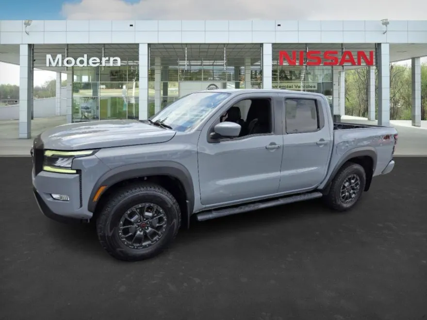 2023 Nissan Frontier PRO-4X photo 1