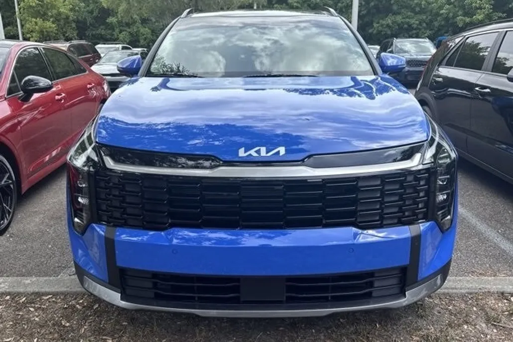 2026 Kia Sportage EX photo 1