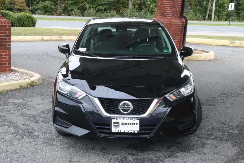 2022 Nissan Versa 1.6 SV photo 1