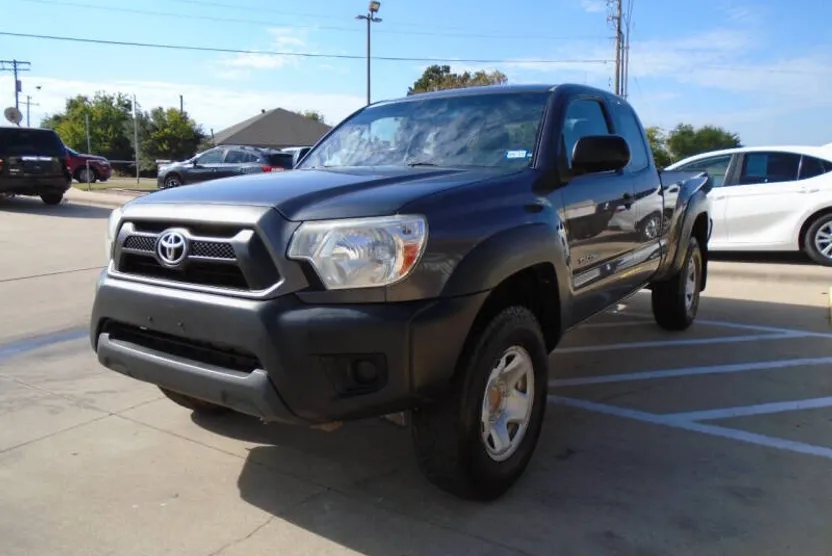 2012 Toyota Tacoma PreRunner Access Cab photo 1