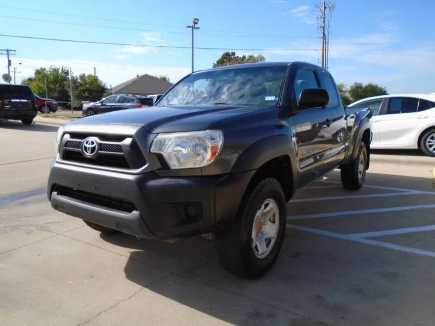 2012 Toyota Tacoma PreRunner Access Cab photo 1
