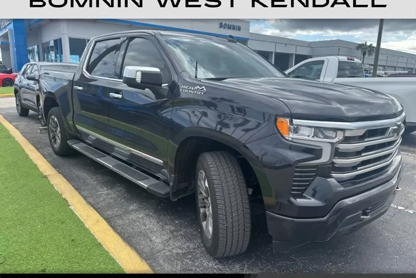 2023 Chevrolet Silverado 1500 High Country photo 1