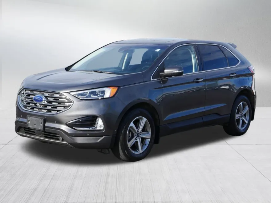 2019 Ford Edge Titanium photo 1