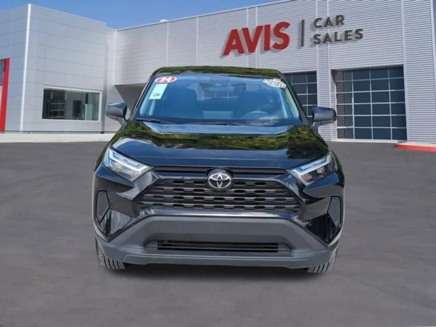 2024 Toyota RAV4 LE photo 1