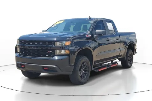 2019 Chevrolet Silverado 1500 Trail Boss Custom photo 2