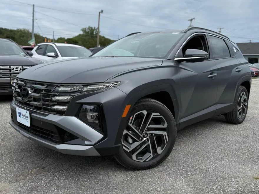 2025 Hyundai Tucson Limited photo 1