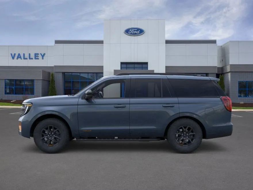 2025 Ford Expedition photo 1