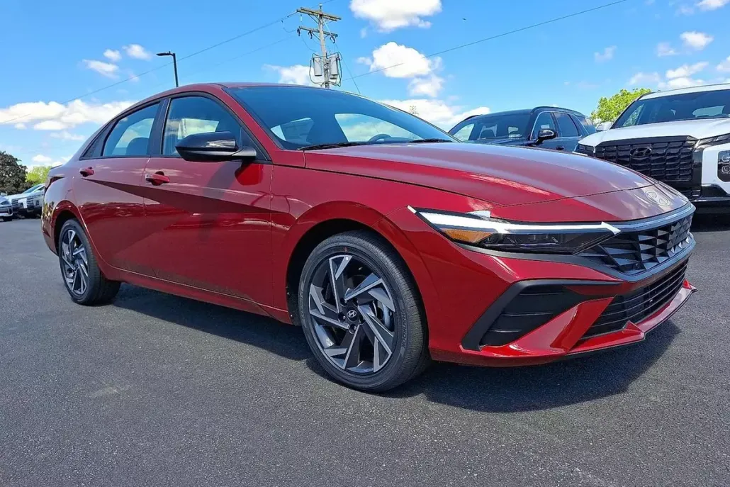 2025 Hyundai Elantra Hybrid SEL Sport photo 1