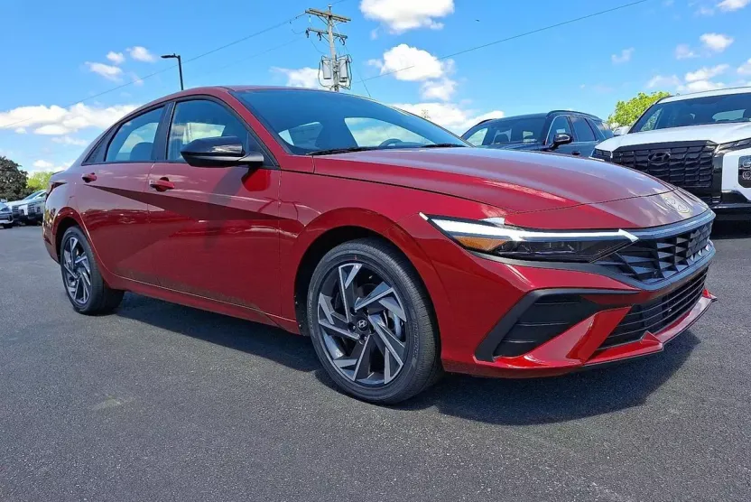 2025 Hyundai Elantra Hybrid SEL Sport photo 1