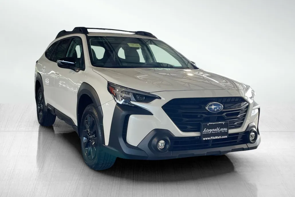 2023 Subaru Outback Onyx Edition photo 1