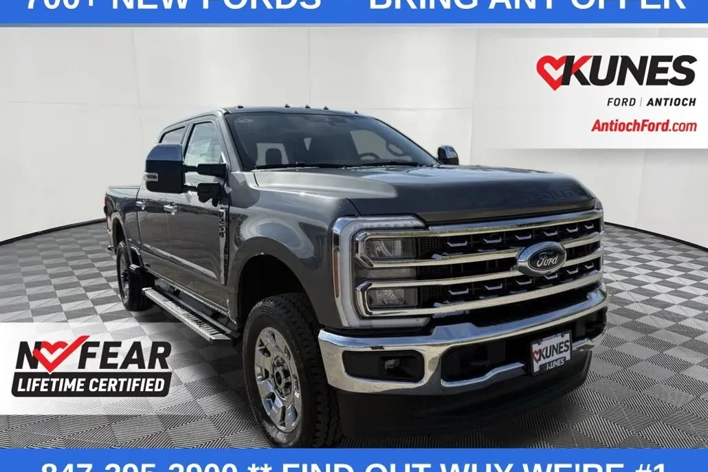 2026 Ford F-250 Lariat photo 1