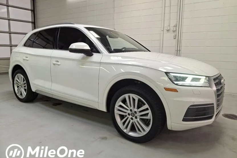 2018 Audi Q5 Premium Plus photo 1