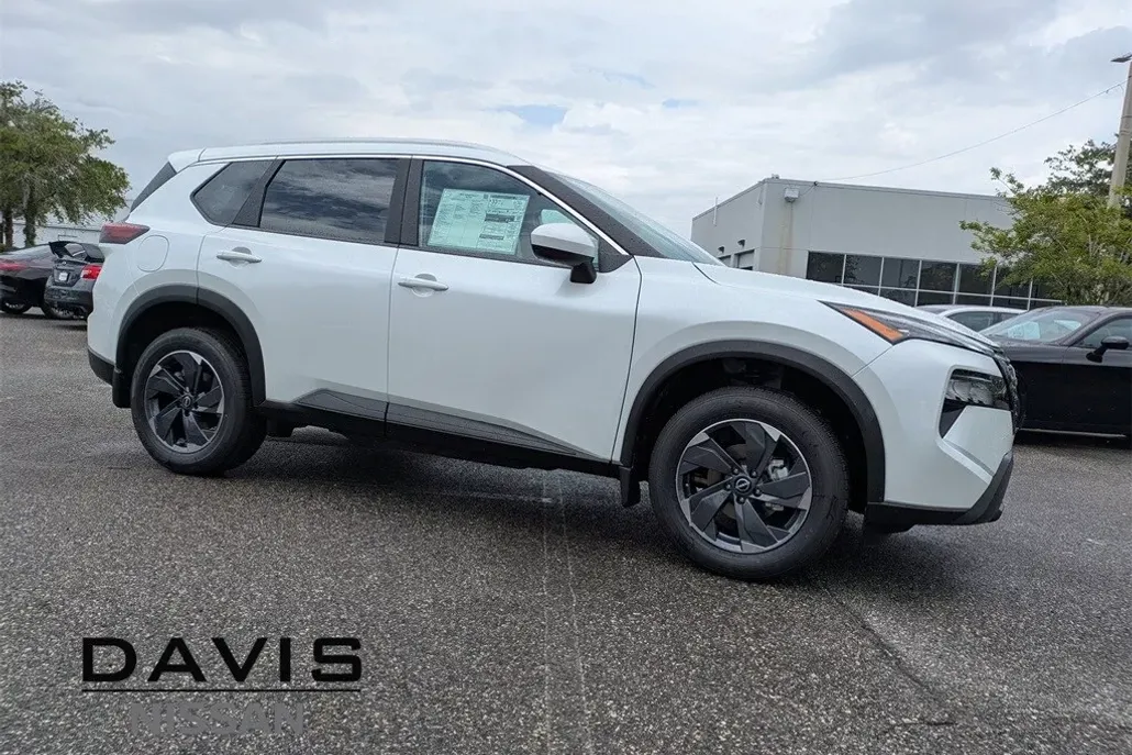 2025 Nissan Rogue SV photo 1
