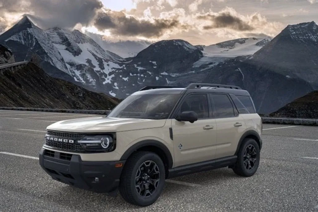 2025 Ford Bronco Sport Outer Banks photo 1