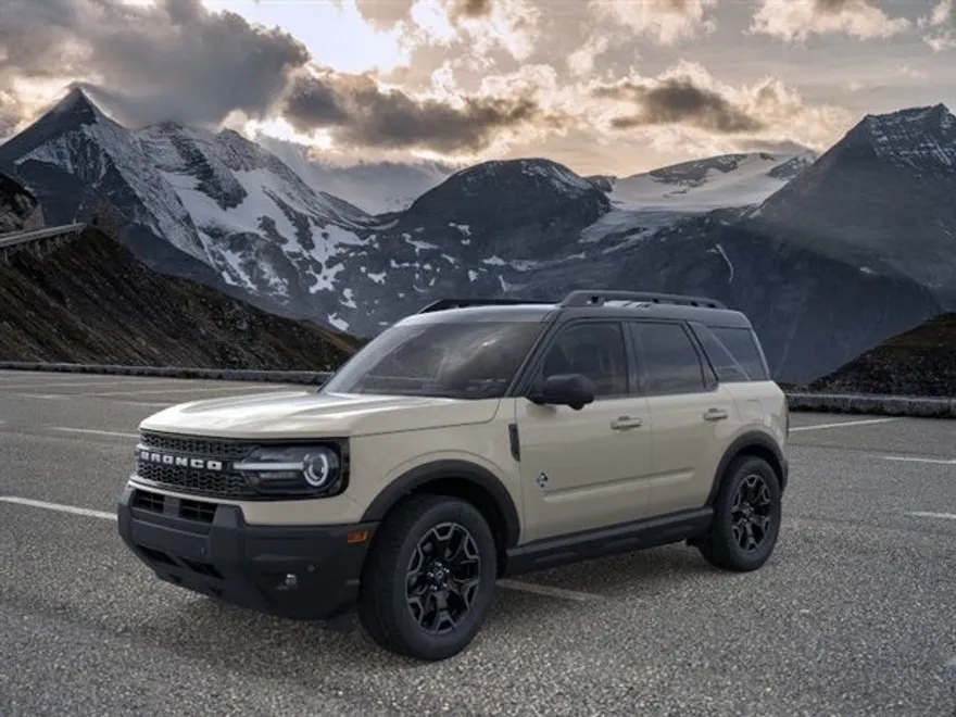 2025 Ford Bronco Sport Outer Banks photo 1