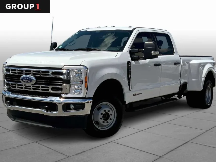 2024 Ford F-350 XLT photo 1
